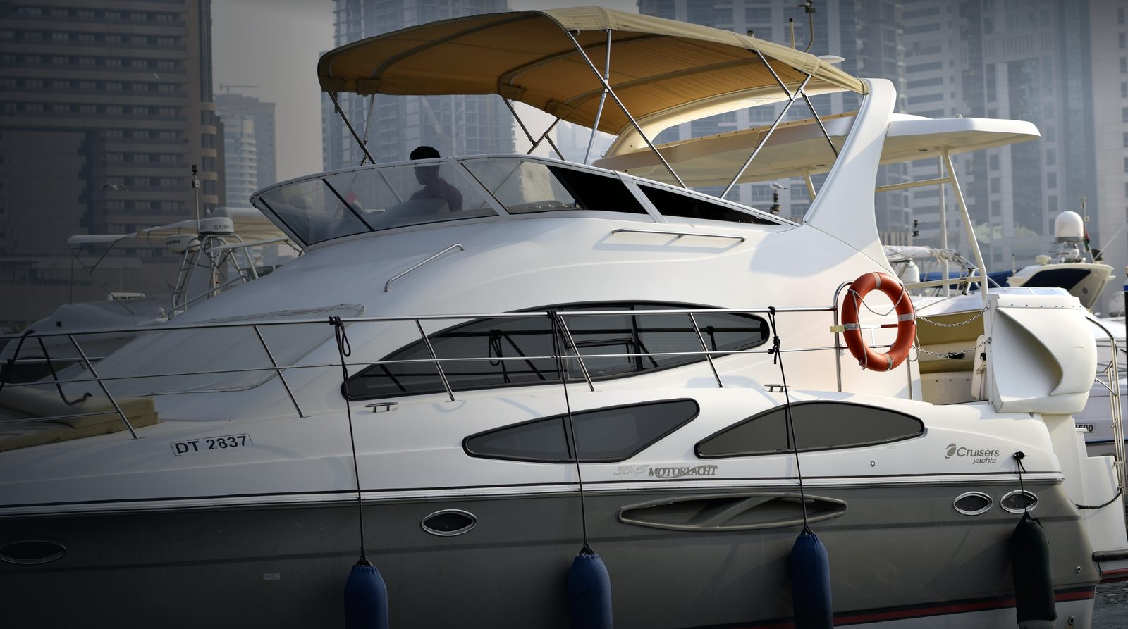 Marine 52 Flybridge at Dubai Marina